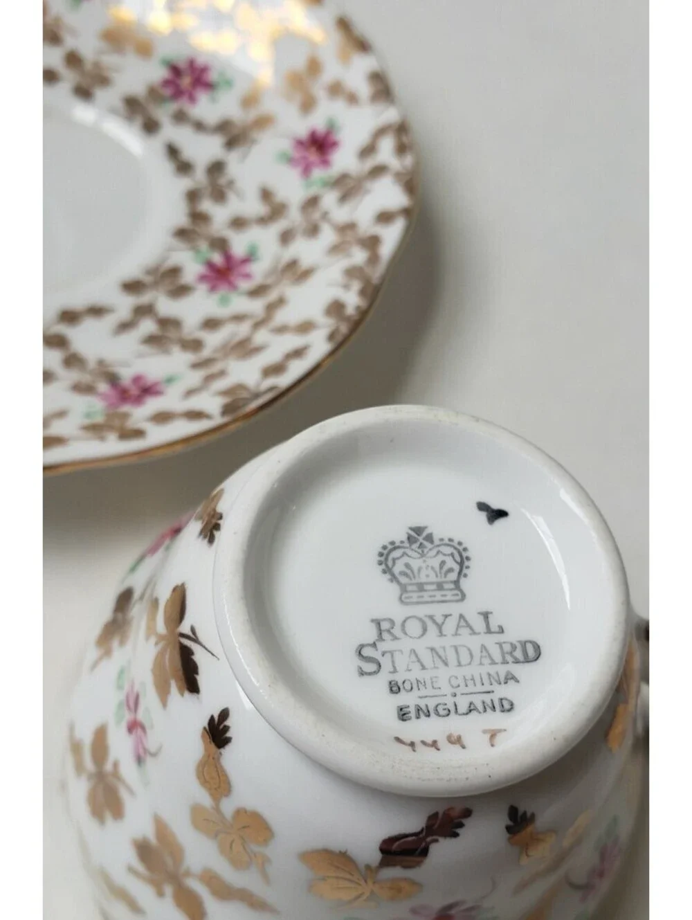 N/A vintage royal